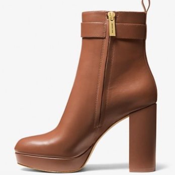 MICHAEL Michael Kors NWT Parker Platform Bootie Leather/ Empire MK Charm. - Picture 8 of 9